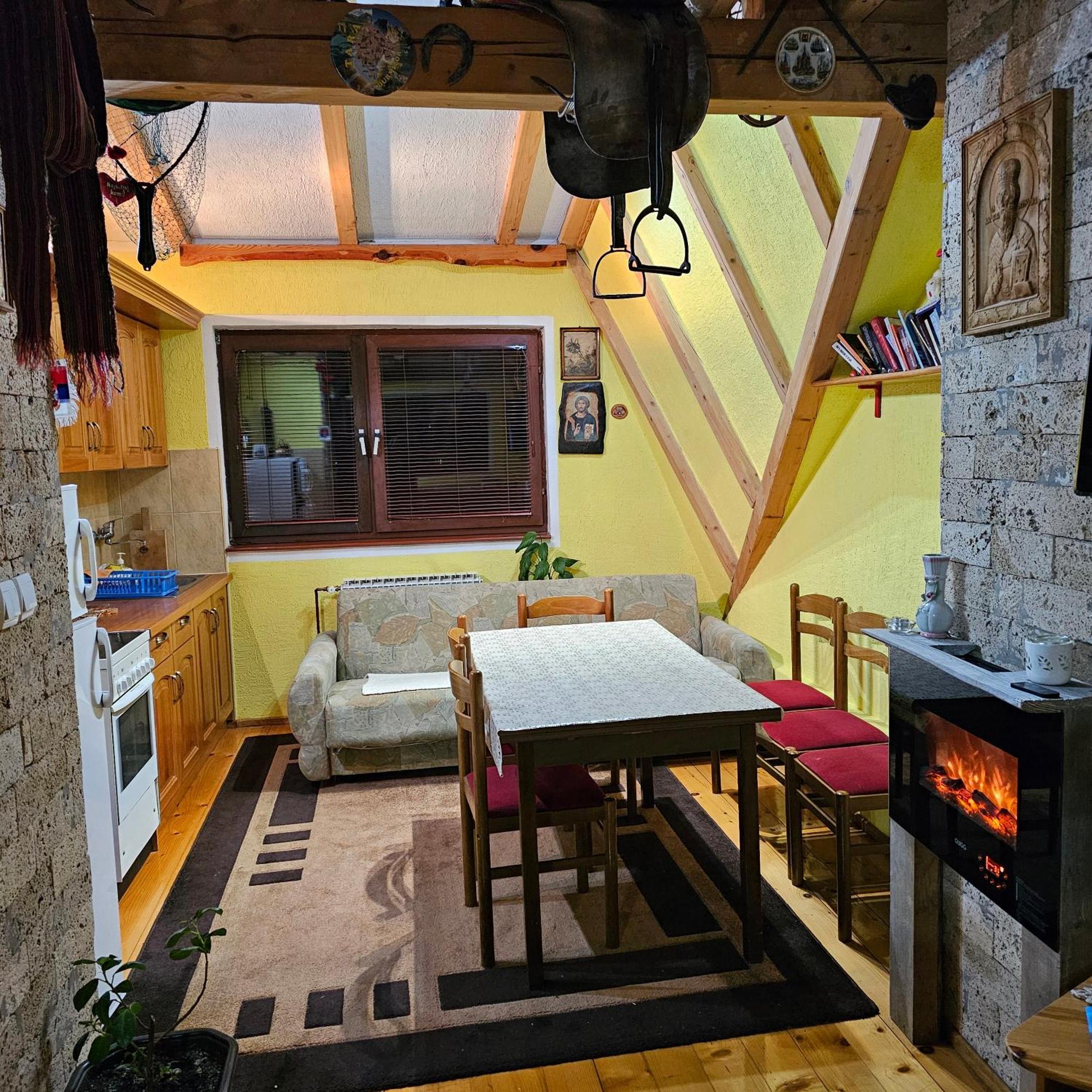 "Athos"Apartment Potkrovlje Višegrad Exterior foto